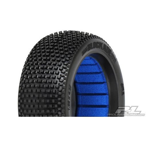 1/8 Blockade M4 Off Road Buggy Tire (2)