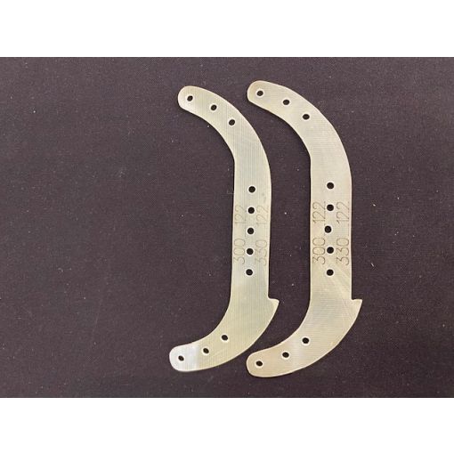 Pilot RC Extra 300/330 122'' rudder horn (2)